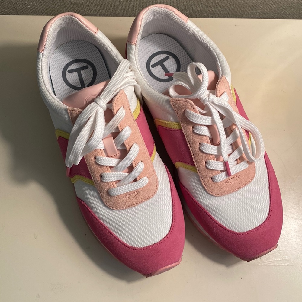 Had a spring to your step! Cute T by Talbots sneakers